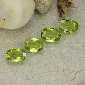Gemme di Peridoto Verde acceso naturale da 4.50 ct, Ovale, VS