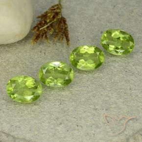 Gemme di Peridoto Verde medio naturale da 5.23 ct, Ovale, VS