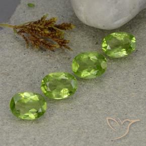 Gemme di Peridoto Verde acceso naturale da 4.95 ct, Ovale, VS