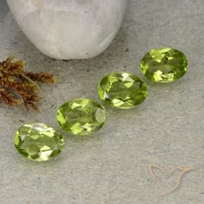 Gemme di Peridoto Verde medio naturale da 4.96 ct, Ovale, VS