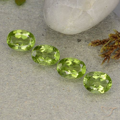 5.26ctw Naturale Verde medio Peridoto, Ovale, VS