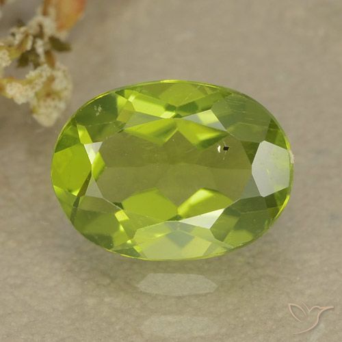 1.37ct Naturale Verde medio Peridoto, Ovale, VS