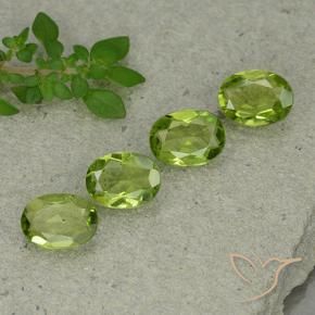 Gemme di Peridoto Verde acceso naturale da 4.56 ct, Ovale, VS