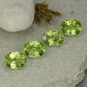 Gemme di Peridoto Verde acceso naturale da 5.28 ct, Ovale, VS