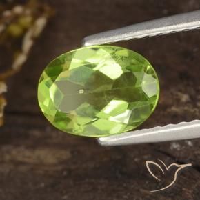 Peridoto Verde medio-chiaro naturale da 1.20 ct, Ovale, VS
