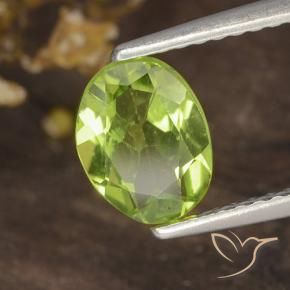 Peridoto Verde medio naturale da 1.19 ct, Ovale, VS