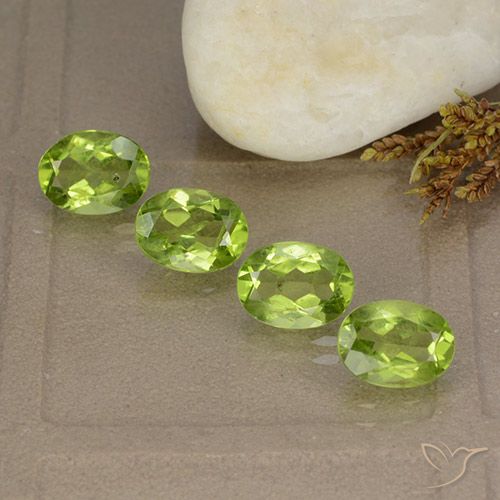 5.50ctw Naturale Verde acceso Peridoto, Ovale, VS