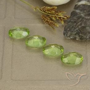 Gemme di Peridoto Verde medio naturale da 4.29 ct, Ovale, VS