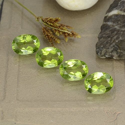 5.38ctw Naturale Verde acceso Peridoto, Ovale, VS