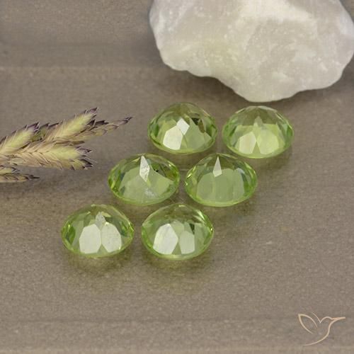 Gemme di Peridoto Verde chiaro e vivace naturale da 2.93 ct, Rotondo, VVS-VS