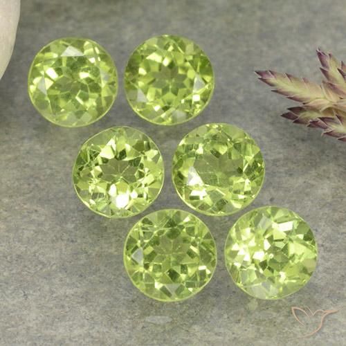 Gemme di Peridoto Verde chiaro naturale da 2.43 ct, Rotondo, VVS-VS