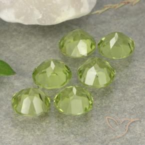 Gemme di Peridoto Verde chiaro e vivace naturale da 2.74 ct, Rotondo, VVS-VS