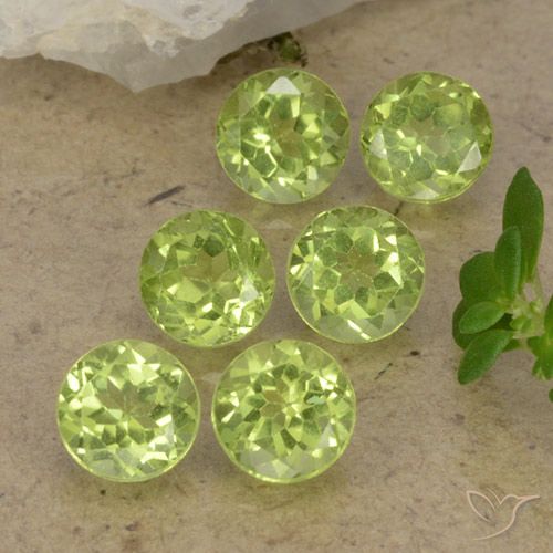 Gemme di Peridoto Verde chiaro e vivace naturale da 2.68 ct, Rotondo, VVS-VS