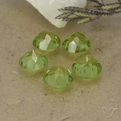 Gemme di Peridoto Verde chiaro e vivace naturale da 4.46 ct, Rotondo, VS