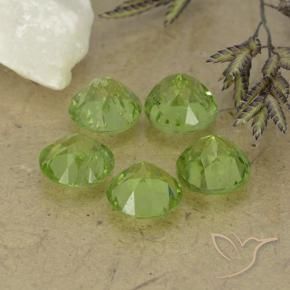 Gemme di Peridoto Verde chiaro e vivace naturale da 4.77 ct, Rotondo, VS
