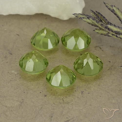 Gemme di Peridoto Verde chiaro e vivace naturale da 4.29 ct, Rotondo, VS