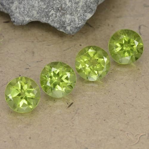 Gemme di Peridoto Verde chiaro e vivace naturale da 3.90 ct, Rotondo, VVS-VS