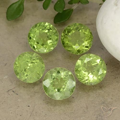Gemme di Peridoto Verde chiaro e vivace naturale da 4.18 ct, Rotondo, VS