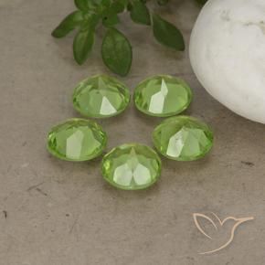Gemme di Peridoto Verde chiaro e vivace naturale da 3.92 ct, Rotondo, VS
