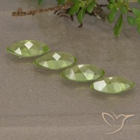 Gemme di Peridoto Verde chiaro e vivace naturale da 1.72 ct, Taglio marquise, VVS-VS