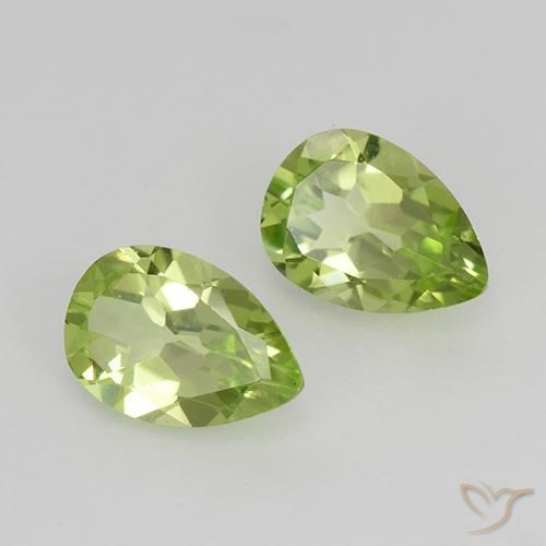 Gemme di Peridoto Verde chiaro e vivace naturale da 0.75 ct, Forma a pera, VVS-VS