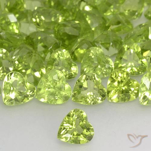0.48ct Naturale Verde giallastro Peridoto, Cuore, VVS-VS