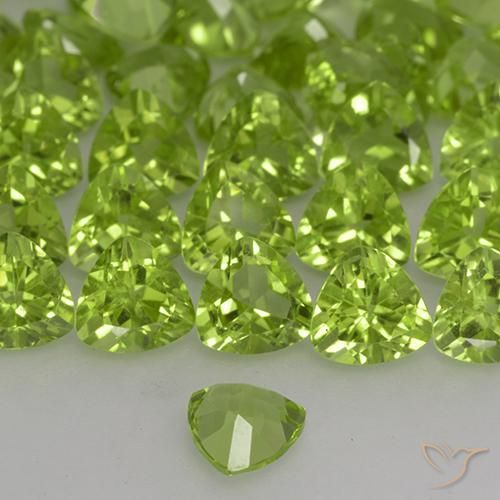 Peridoto Verde acceso naturale da 0.50 ct, Taglio trillion, VVS-VS
