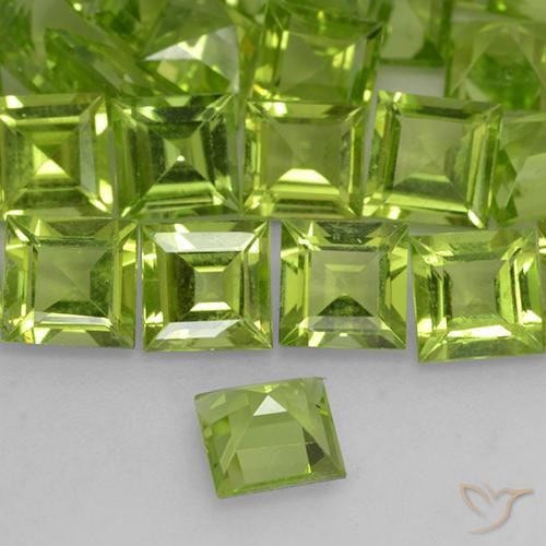 Peridoto Verde chiaro naturale da 0.67 ct, Quadrato, VVS-VS
