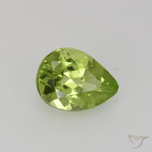 Peridoto Verde medio naturale da 0.82 ct, Forma a pera, VS