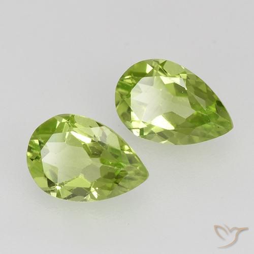 Gemme di Peridoto Verde chiaro e vivace naturale da 0.80 ct, Forma a pera, VVS-VS