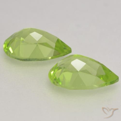 Gemme di Peridoto Verde medio naturale da 0.87 ct, Forma a pera, VVS-VS