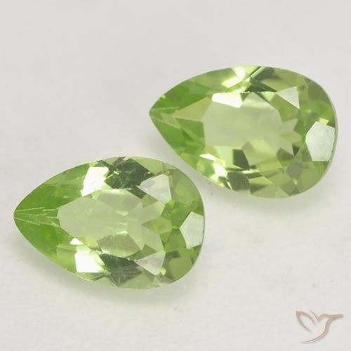 Gemme di Peridoto Verde chiaro e vivace naturale da 0.89 ct, Forma a pera, VVS-VS
