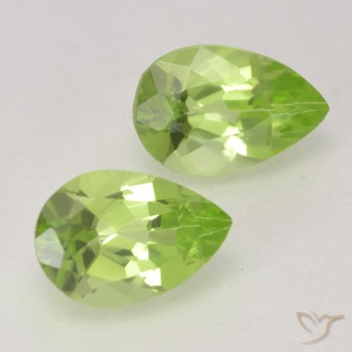 Gemme di Peridoto Verde chiaro e vivace naturale da 0.89 ct, Forma a pera, VVS-VS