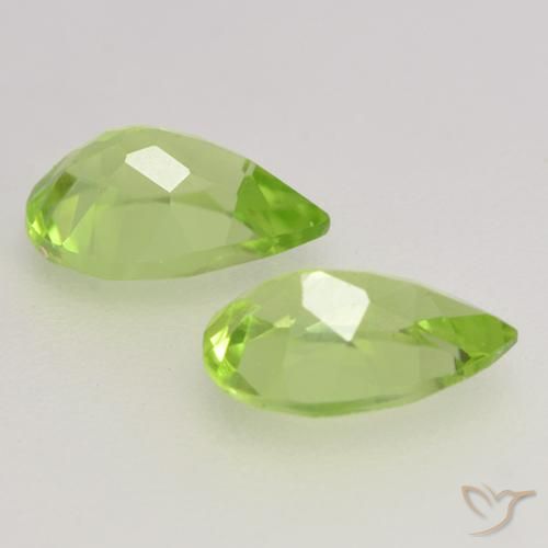 Gemme di Peridoto Verde chiaro e vivace naturale da 0.86 ct, Forma a pera, VVS-VS