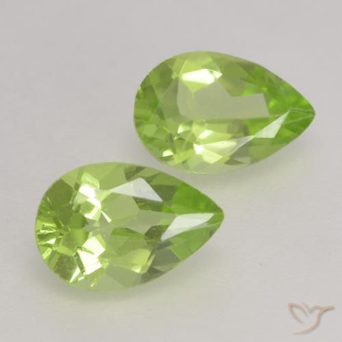 Gemme di Peridoto Verde acceso naturale da 0.86 ct, Forma a pera, VVS-VS
