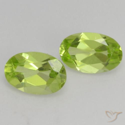 Gemme di Peridoto Verde chiaro e vivace naturale da 0.84 ct, Ovale, VS