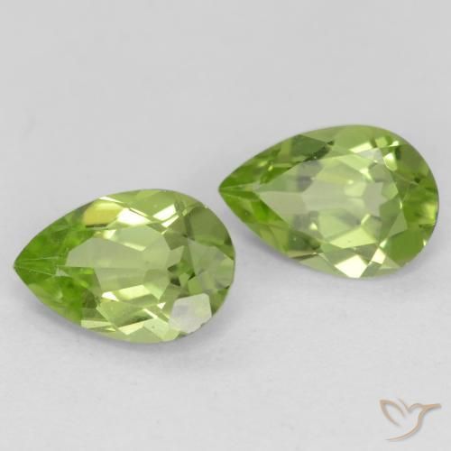 Gemme di Peridoto Verde chiaro e vivace naturale da 0.83 ct, Forma a pera, VVS-VS