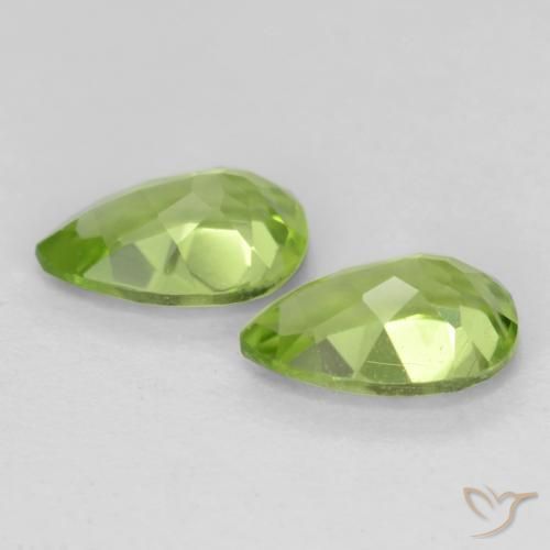 Gemme di Peridoto Verde chiaro e vivace naturale da 0.86 ct, Forma a pera, VVS-VS