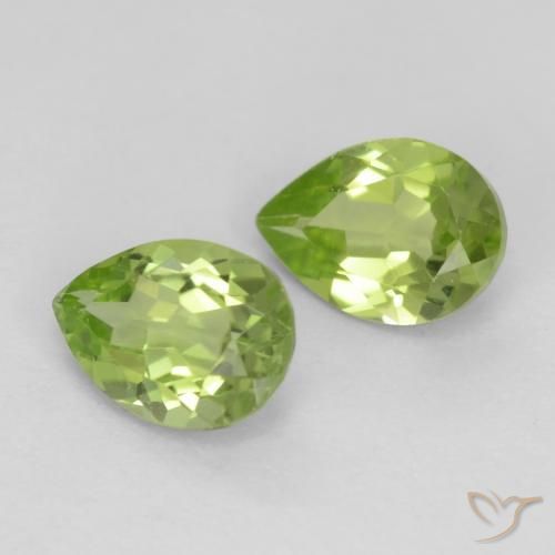 Gemme di Peridoto Verde chiaro e vivace naturale da 0.84 ct, Forma a pera, VVS-VS