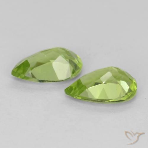 Gemme di Peridoto Verde chiaro e vivace naturale da 0.79 ct, Forma a pera, VVS-VS