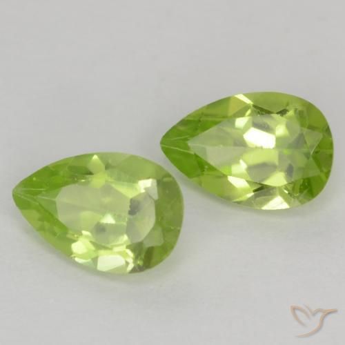 Gemme di Peridoto Verde medio naturale da 0.91 ct, Forma a pera, VVS-VS