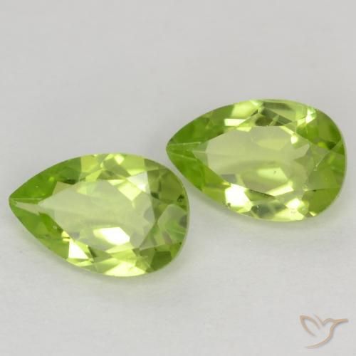 Gemme di Peridoto Verde medio naturale da 0.92 ct, Forma a pera, VVS-VS