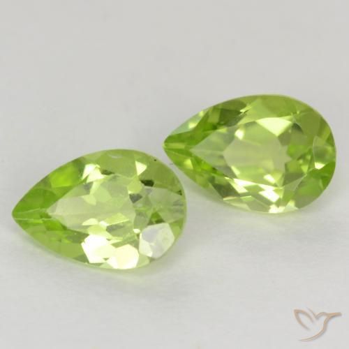 Gemme di Peridoto Verde chiaro e vivace naturale da 0.87 ct, Forma a pera, VVS-VS