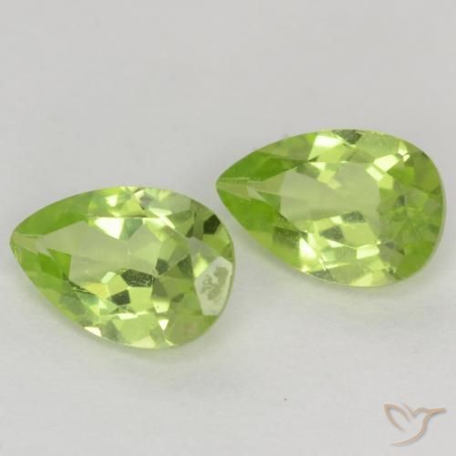 Gemme di Peridoto Verde chiaro e vivace naturale da 0.87 ct, Forma a pera, VVS-VS