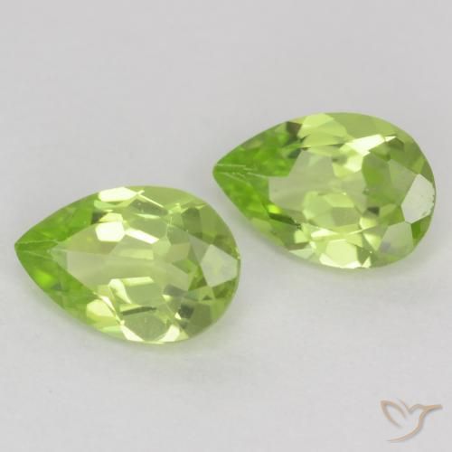 Gemme di Peridoto Verde chiaro e vivace naturale da 0.80 ct, Forma a pera, VVS-VS