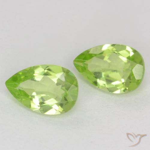 Gemme di Peridoto Verde chiaro e vivace naturale da 0.89 ct, Forma a pera, VVS-VS