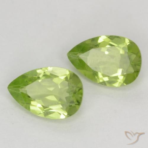 Gemme di Peridoto Verde chiaro e vivace naturale da 0.89 ct, Forma a pera, VVS-VS