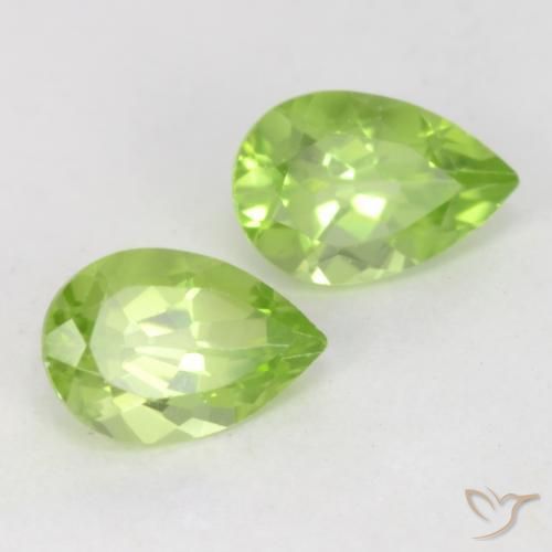 Gemme di Peridoto Verde chiaro e vivace naturale da 0.93 ct, Forma a pera, VVS-VS