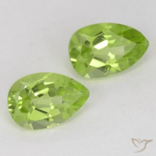 Gemme di Peridoto Verde chiaro e vivace naturale da 0.93 ct, Forma a pera, VVS-VS