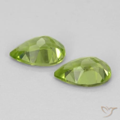 Gemme di Peridoto Verde medio naturale da 0.87 ct, Forma a pera, VVS-VS